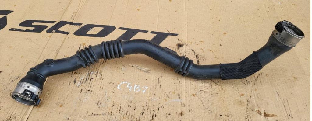 Dacia Logan II 2012-2020 sedan 1.2 16v petrol MT 55 kW 2013  Hadica chladenia vzduchu 144604599RHADICA