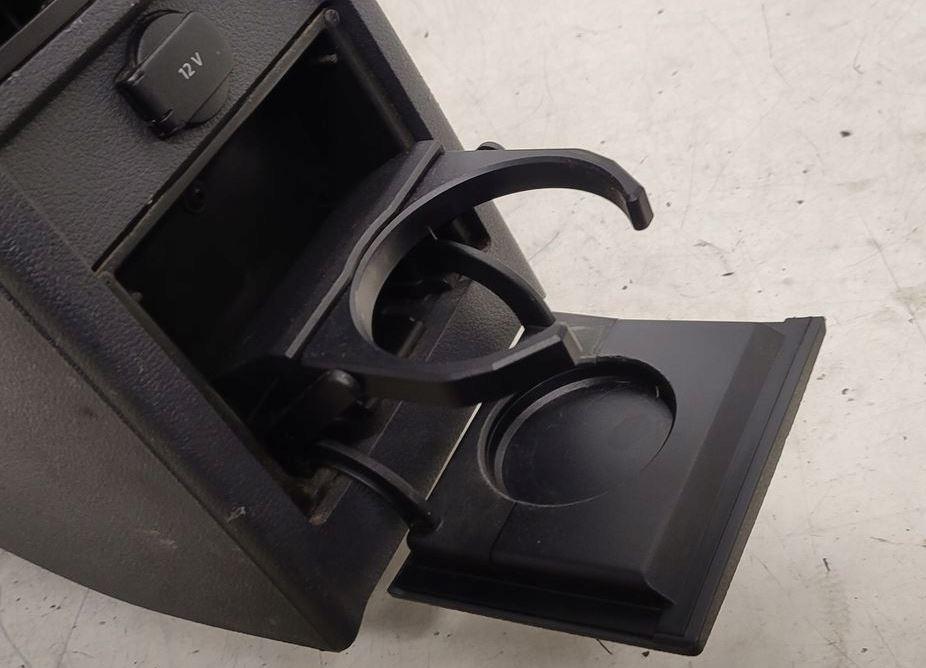 Volkswagen Touran I 2003-2015 hatchback 1.9 TDI diesel AT 77 kW 2006  Lakťová opierka 794-168-55-19