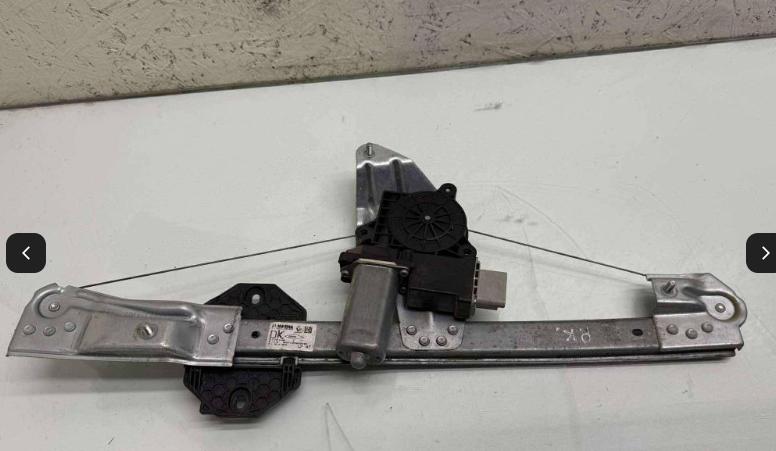 Dacia Sandero II 2012-2020 hatchback 1.0 SCE 12v petrol MT 54 kW 2018  Mechanizmus sťahovania okna predný ľavý 807211440R