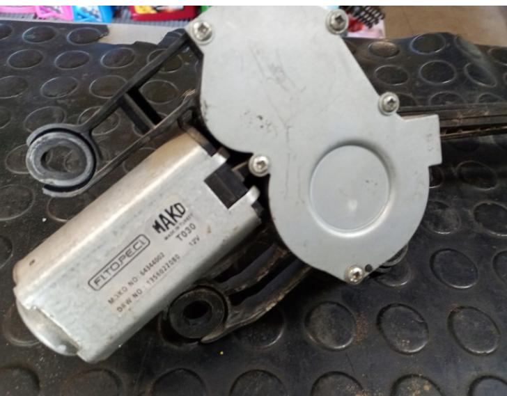 Peugeot Bipper minivan 1.4 HDI diesel 50 kW 2008  Motorček stieračov zadný 156022080