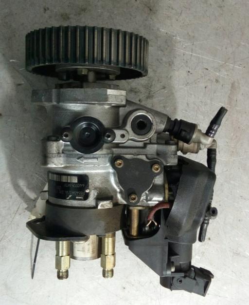 Fiat Punto II 1999-2010 hatchback 1.9 D diesel MT 44 kW  Vstrekovacie čerpadlo R8640A121A