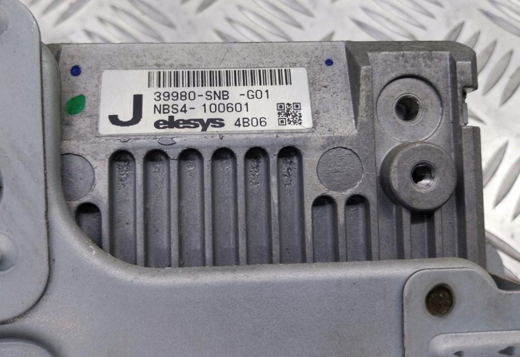 Honda Civic VIII 2006-2011 hatchback 1.8 16v petrol MT 103 kW 2005  Modul servočerpadla 39980-SNB-G0