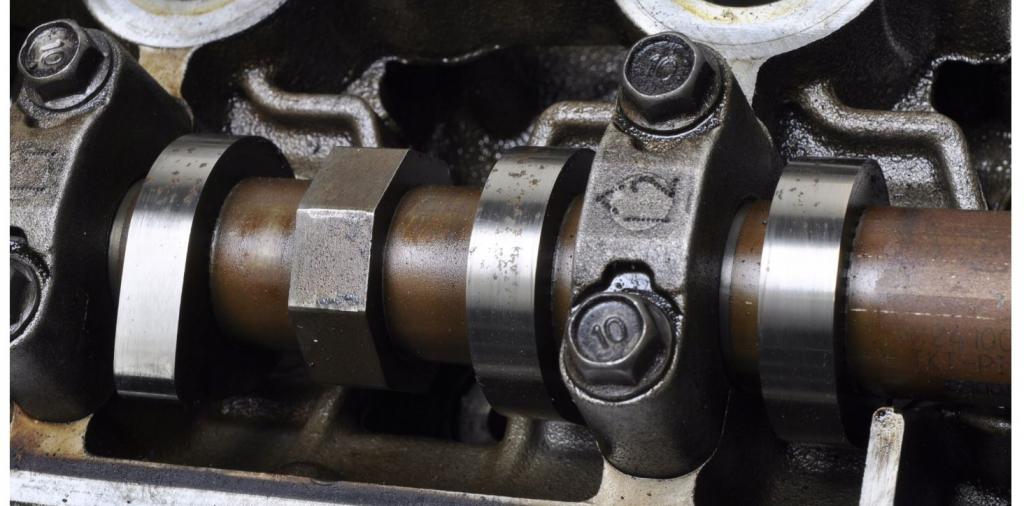 Kia Ceed I 2006-2012 hatchback 1.4 16v petrol MT 77 kW 2010  Hlava valcov X221112B000