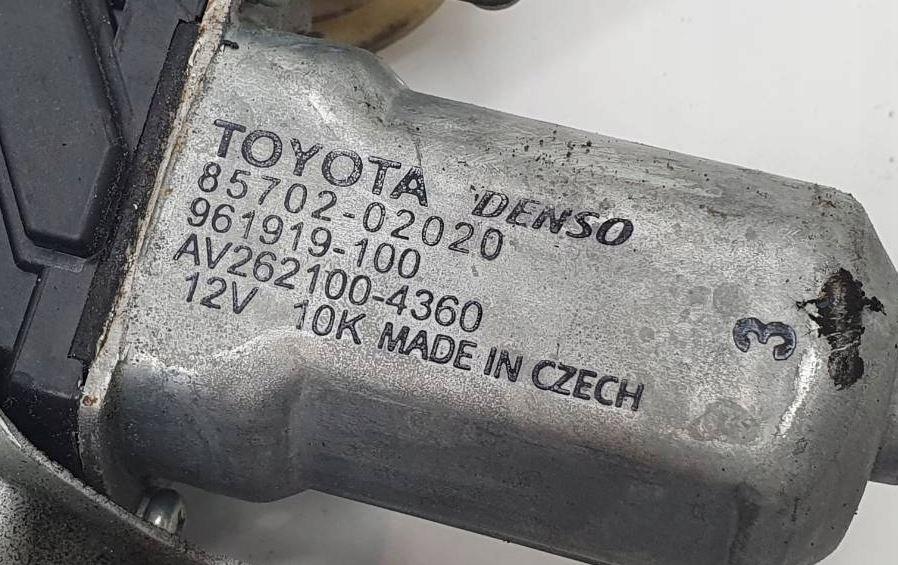 Toyota Avensis III T27 2009-2018 sedan 2.2 D4D diesel MT 110 kW 2009  Mechanizmus sťahovania okna predný ľavý 85702-02020