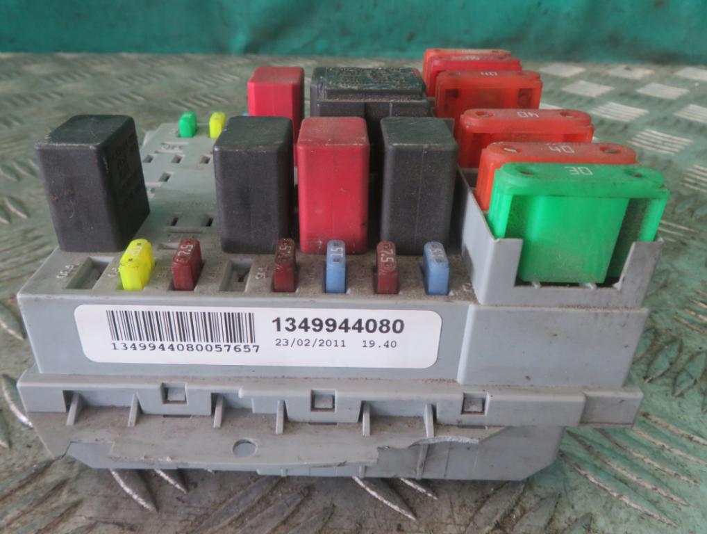 Peugeot Boxer II 2006-2018 2.2 HDI diesel 74 kW 0  Poistková skrinka 1349944080