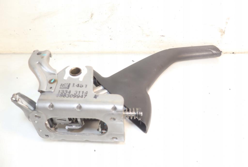 Chevrolet Cruze sedan 1.8 16v petrol AT 104 kW 2009  Ručná brzda 13343114 688309947