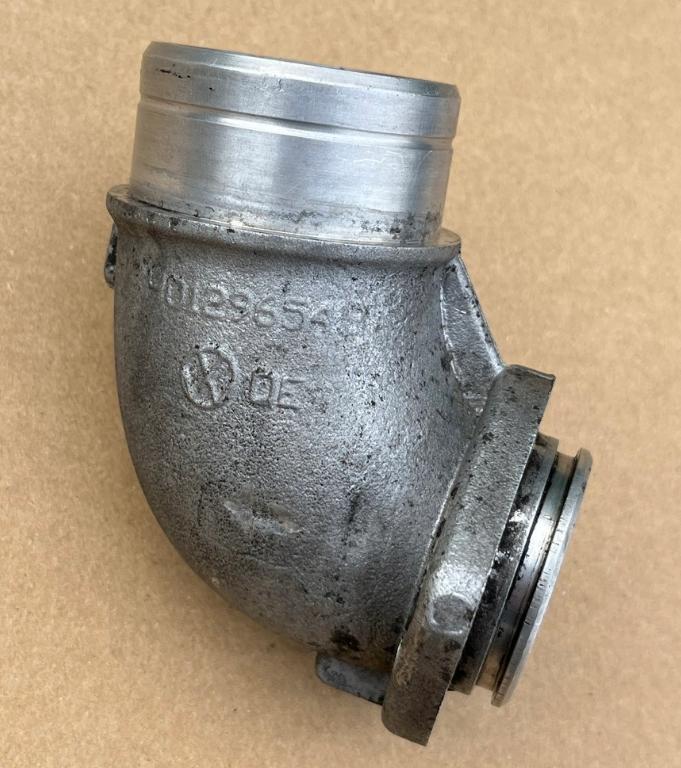 Volkswagen Transporter T5 2003-2015 hatchback 2.5 TDI Rúrka chladenia vzduchu 17696362413