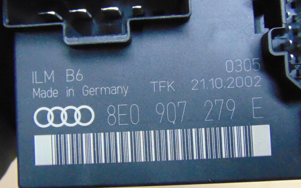 Audi A4 B6 2000-2004 sedan 2.0 20v petrol AT 96 kW 2003 Riadiaca jednotka svetiel 8E0907279E