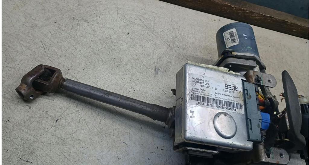 Fiat Punto II 1999-2010 hatchback 1.3 JTD diesel MT 51 kW 2004  Tyč riadenia (volantu) 26099236