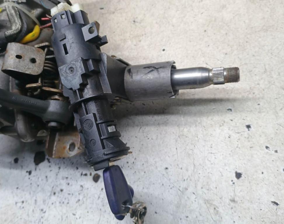 Fiat Punto II 1999-2010 hatchback 1.3 JTD diesel MT 51 kW 2004  Tyč riadenia (volantu) 26099236