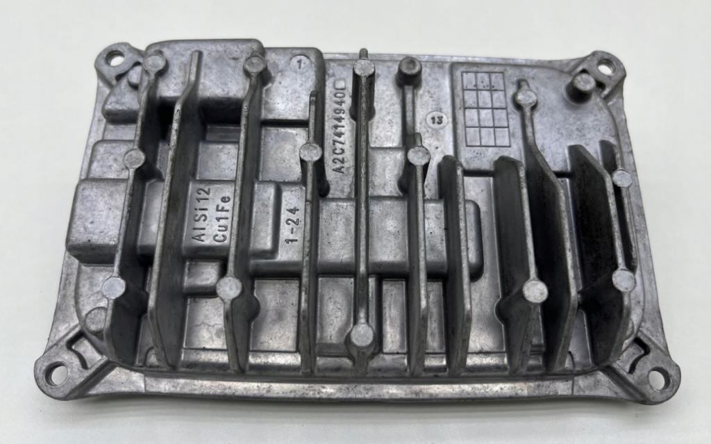 Mercedes CLS II C218 2010-2018 sedan 3.0 CDI diesel AT 195 kW 2013  Riadiaca jednotka xenónu A2189009904