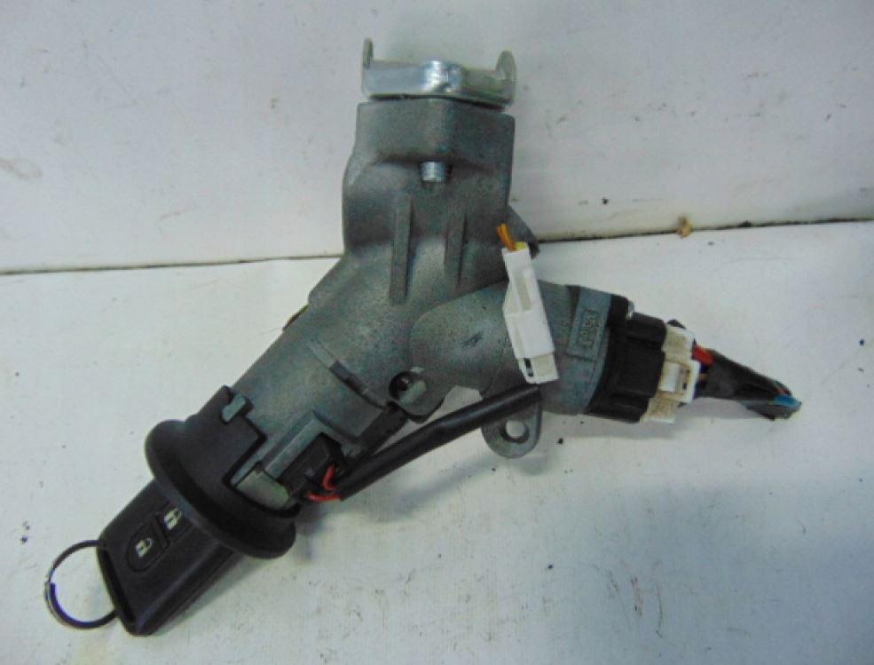 Nissan Micra K12 2003-2010 hatchback 1.2 petrol MT 59 kW 2004  Spínacia skrinka