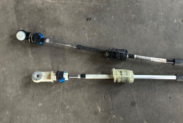 Opel Antara 2006-2015 hatchback 2.2 CDTI diesel  120 kW 2012  Lanká rýchlostnej páky 22739492