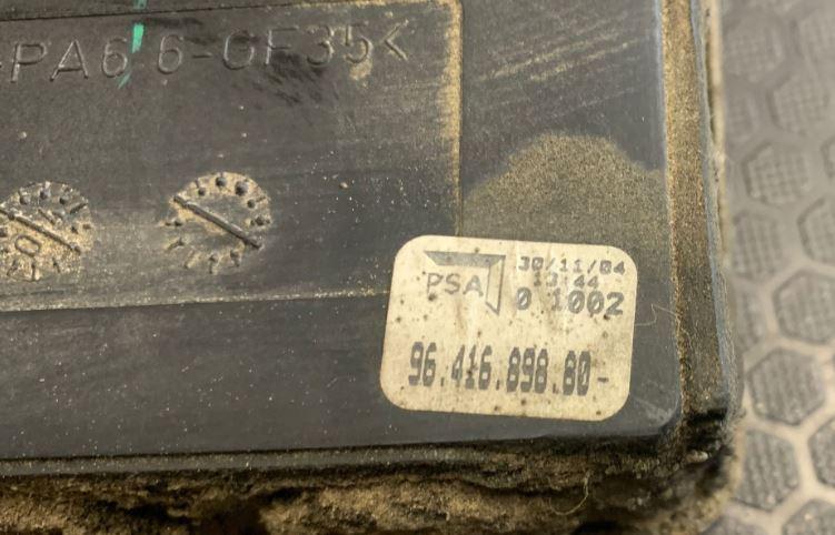 Peugeot 407 combi 1.6 HDI diesel MT 80 kW 2005  Rýchlostná páka (kulisa) 9641689880