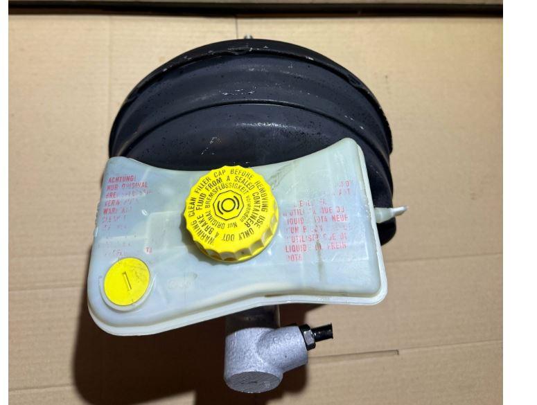 Audi A4 B6 2000-2004 combi   Posilňovač bŕzd 8E0612105J