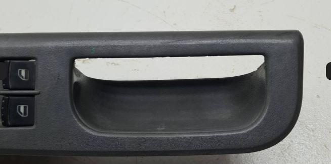 Skoda Octavia I 1996-2010 hatchback 1.4 16v petrol MT 55 kW 2001  Prepínač ovládania okna predný ľavý 1U6959793 05073251