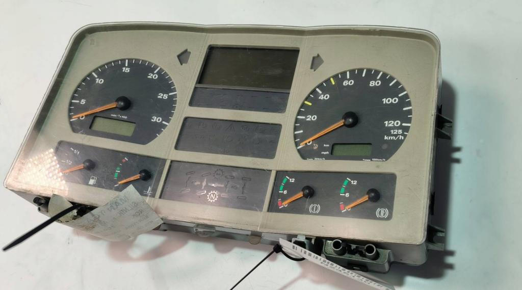 MAN TGA 2000-   Prístrojová doska  85017053