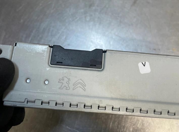 Peugeot CITROEN GPS navigácia 9821908880