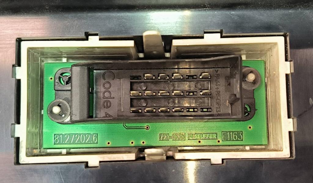 MAN TGA 2000-   Prístrojová doska  85017053