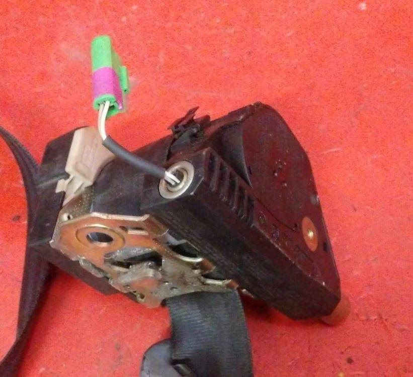 Skoda Fabia I 1999-2007 combi 1.8 TSI petrol MT 118 kW 2009  Bezpečnostný pás predný ľavý 6Y0857701B