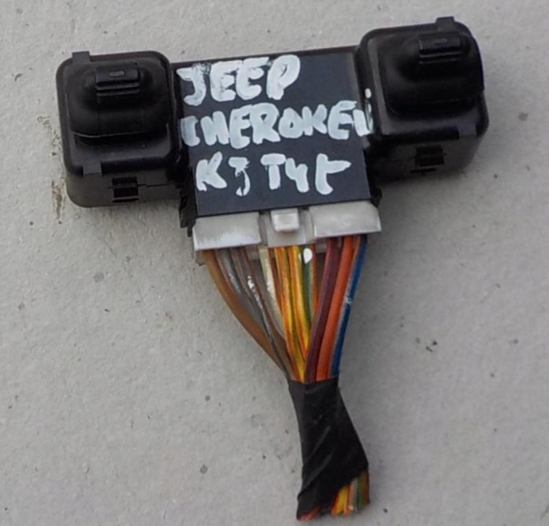 Jeep Cherokee KJ 2001-2008 2.8 CRD diesel 120 kW 2006 Prepínač svetiel 56010091AB