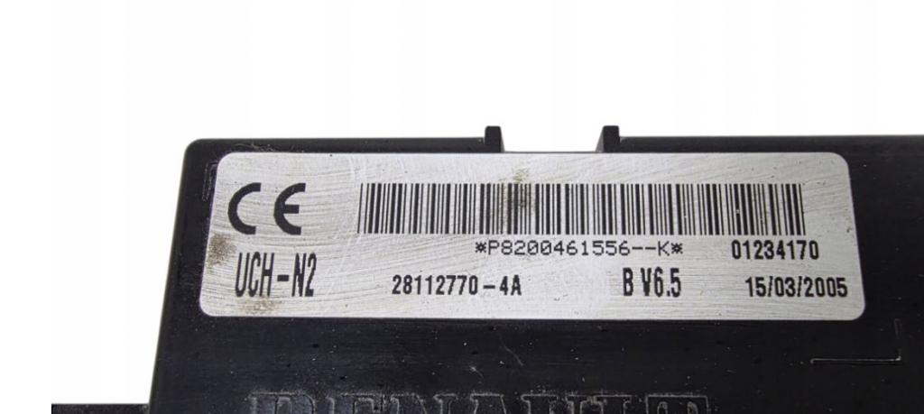 Opel Vivaro 2001-2014 hatchback 2.5 CDTI diesel MT 99 kW 2006  Poistková skrinka P8200461556K