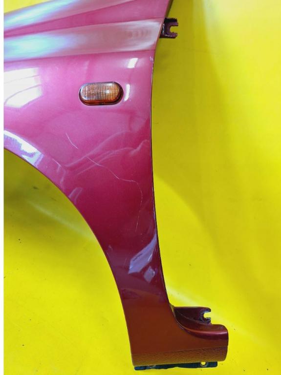 Renault Clio II 1998-2012 hatchback 1.2 petrol MT 43 kW 1999  Blatník predný ľavý