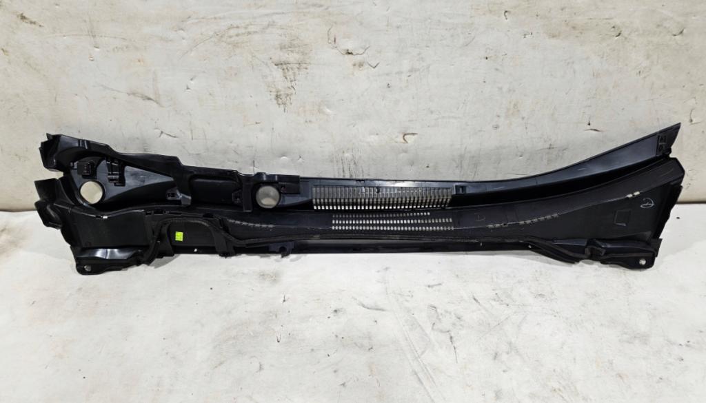 Toyota Corolla E21 2019- combi  Torpédo (plast pod čelným sklom) 55781-02580