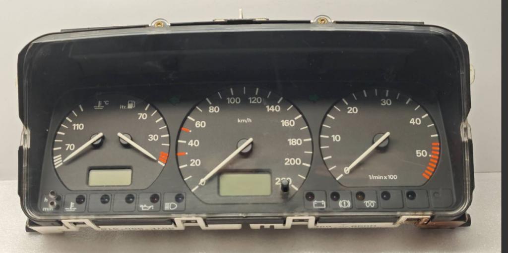 Volkswagen Passat B4 1993-1997 sedan 1.9 TD diesel MT 55 kW 1994  Prístrojová doska 3A0919860M 6160663108 53923262