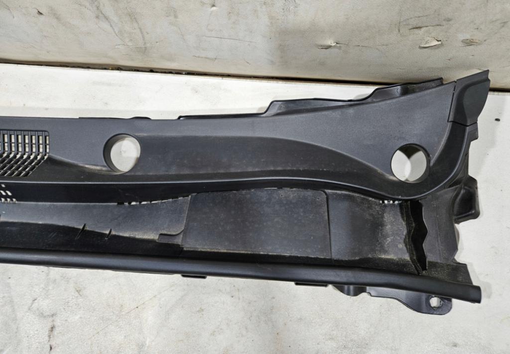 Toyota Corolla E21 2019- combi  Torpédo (plast pod čelným sklom) 55781-02580