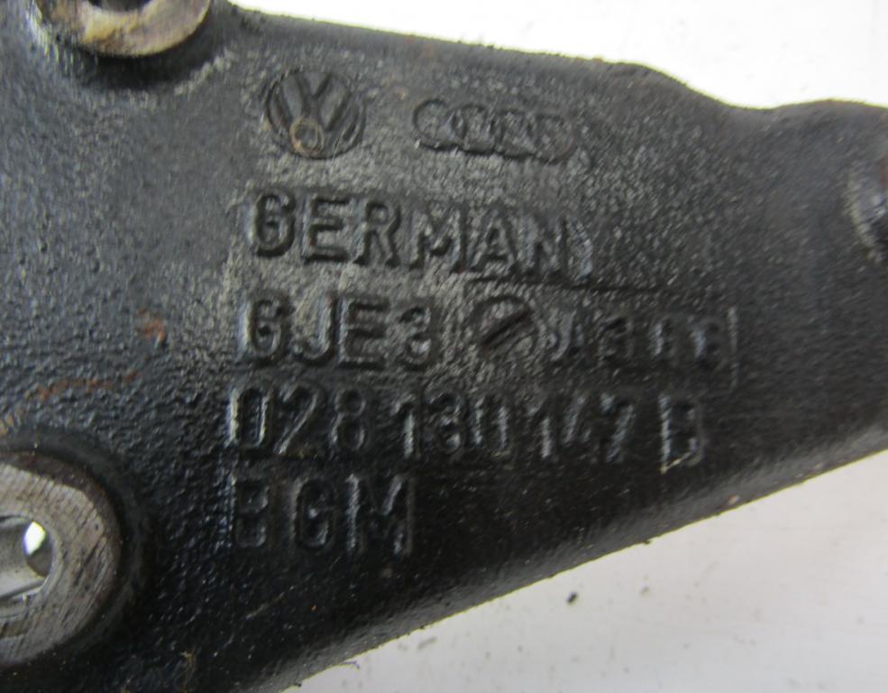 Volkswagen Vento 95-98  držiak 028130147B