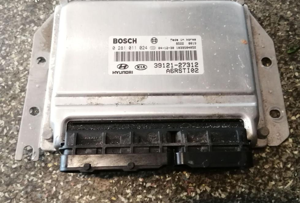 Kia Carens II 2002-2006 hatchback 2.0 CRDI diesel MT 83 kW 2006  Riadiaca jednotka motora 3912127312 0281011024