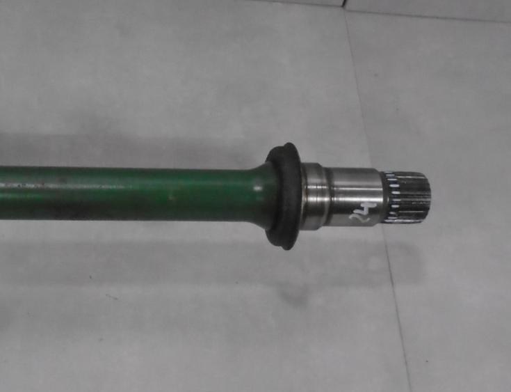 Toyota Corolla E11 1997-2002 sedan 2.0 TD diesel 1998  Poloos prava 24 - od prevodovky 26- naboj