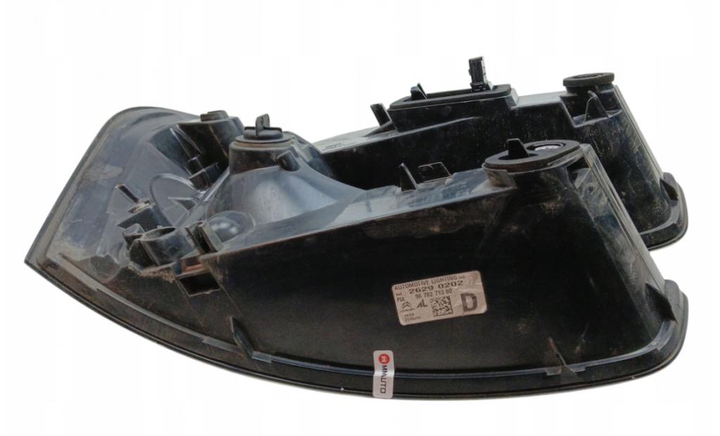 Citroen C4 Grand Picasso II 2013-2022 Svetlo zadné pravé 9678271380