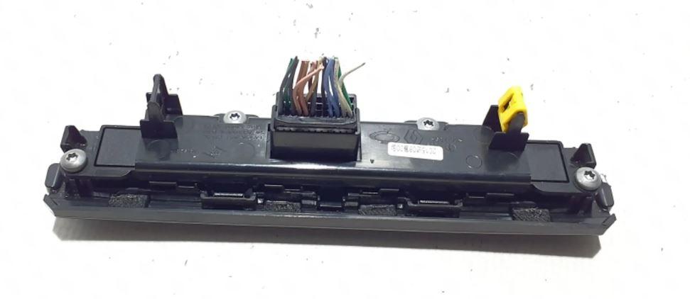 Renault Talisman 2015-2022 sedan 2.2 DCI diesel MT 110 kW   Prepínač 684955428R