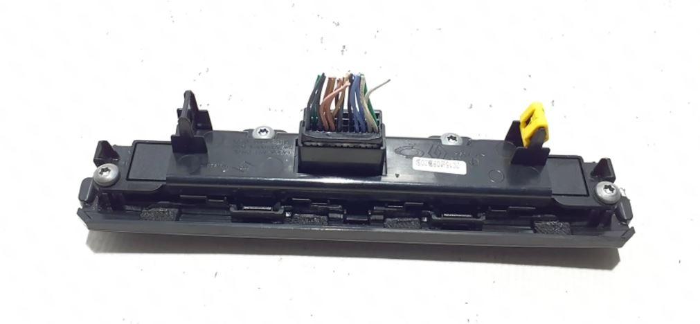 Renault Talisman 2015-2022 sedan 2.2 DCI diesel MT 110 kW   Prepínač 684955428R