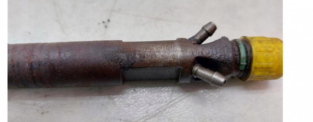 Ford Focus Mk1 1998-2004 hatchback 1.8 TDDI diesel MT 66 kW 2000  Vstrekovač paliva TJBB01702D