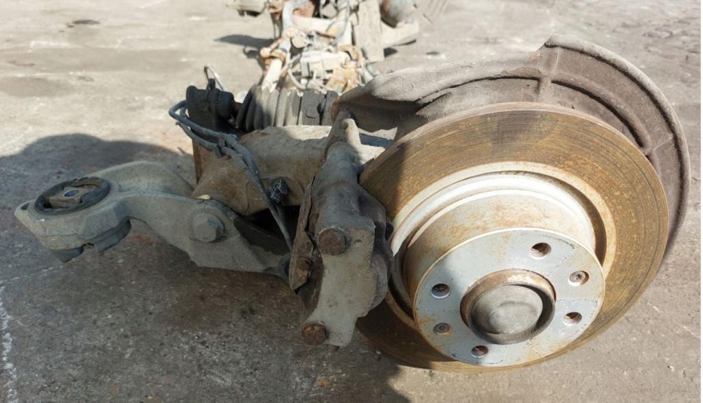 Citroen C5 I 2001-2008 combi 2.0 HDI diesel MT 80 kW 2002 Výstuha zadná