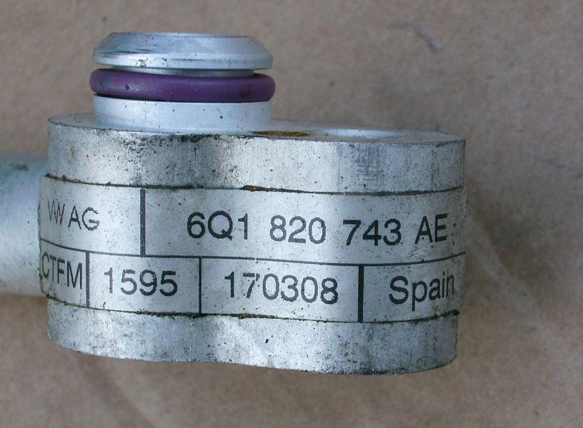 Skoda Praktik hatchback 1.4 16v petrol MT 63 kW 2008  Hadica klimatizácie 6Q1820743AE