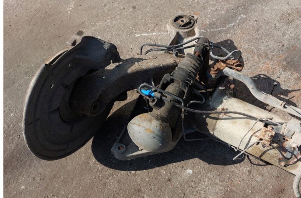 Citroen C5 I 2001-2008 combi 2.0 HDI diesel MT 80 kW 2002 Výstuha zadná