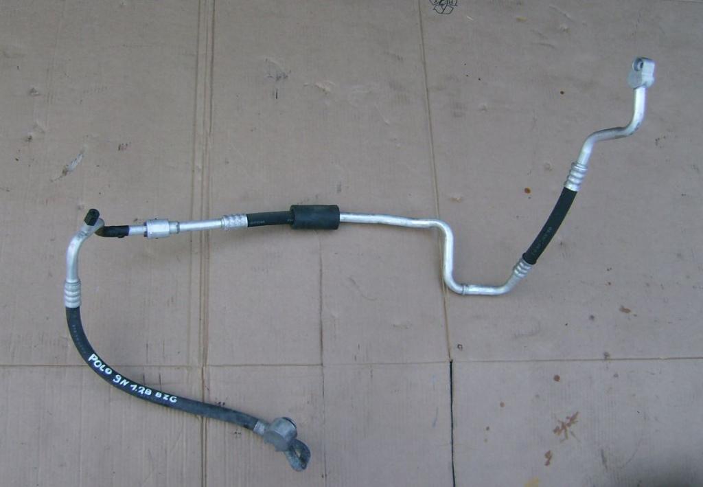 Skoda Praktik hatchback 1.4 16v petrol MT 63 kW 2008  Hadica klimatizácie 6Q1820743AE