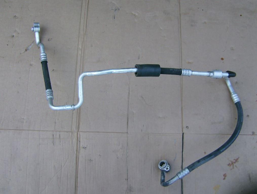 Skoda Praktik hatchback 1.4 16v petrol MT 63 kW 2008  Hadica klimatizácie 6Q1820743AE