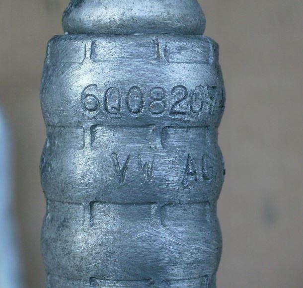 Skoda Praktik hatchback 1.4 16v petrol MT 63 kW 2008  Hadica klimatizácie 6Q1820743AE