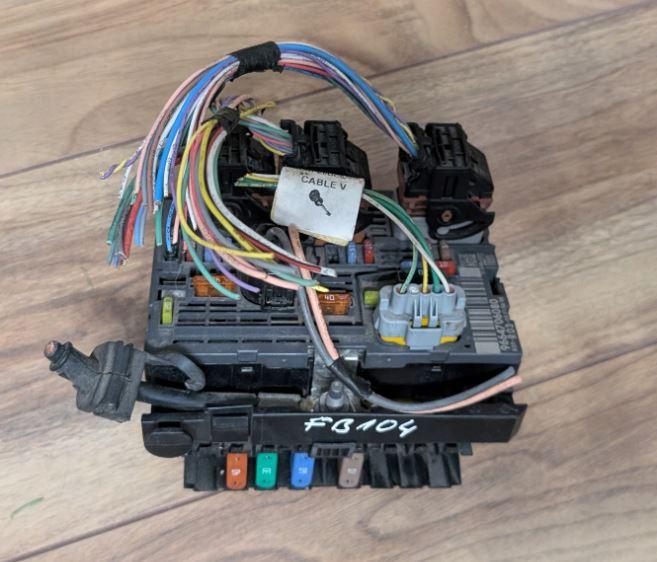 Fiat Scudo II 2006-2016 hatchback 1.9 TD diesel MT 67 kW 1996  Poistková skrinka 9664706080