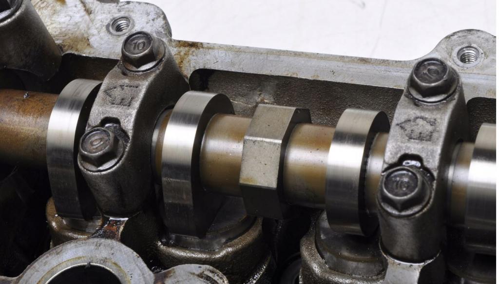 Kia Ceed I 2006-2012 hatchback 1.4 16v petrol MT 77 kW 2010  Hlava valcov X221112B000