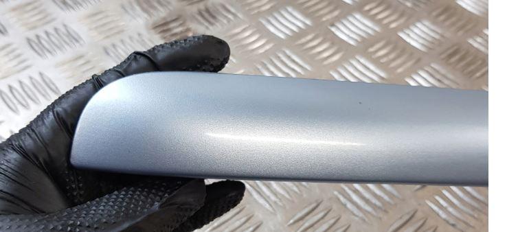 Volkswagen Passat B5 1995-2005 sedan 1.6 petrol MT 74 kW 1997  Lišta 3B0827574A