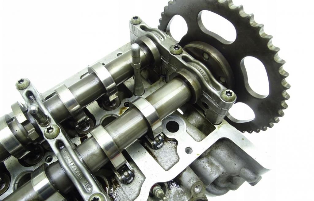 Audi A6 C6 2004-2011 combi 3.0 TDI diesel AT 176 kW 2009  Hlava valcov 0594AP CLA