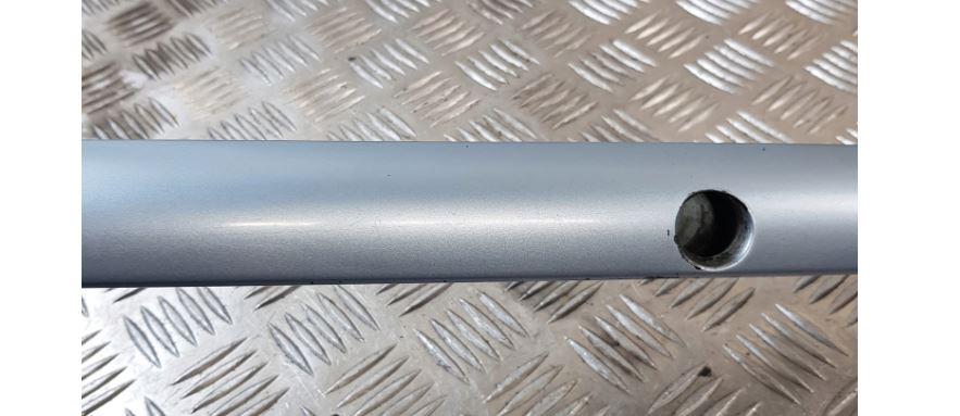 Volkswagen Passat B5 1995-2005 sedan 1.6 petrol MT 74 kW 1997  Lišta 3B0827574A