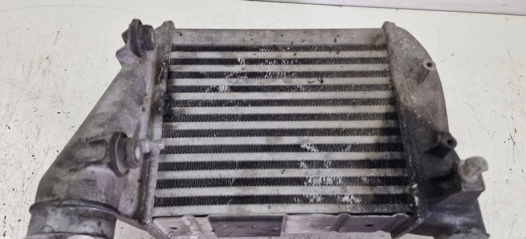 Audi A4 B6 2000-2004 combi 2.5 TDI diesel MT 132 kW 2001  Intercooler (chladič nasávaného vzduchu) 8E0145806D