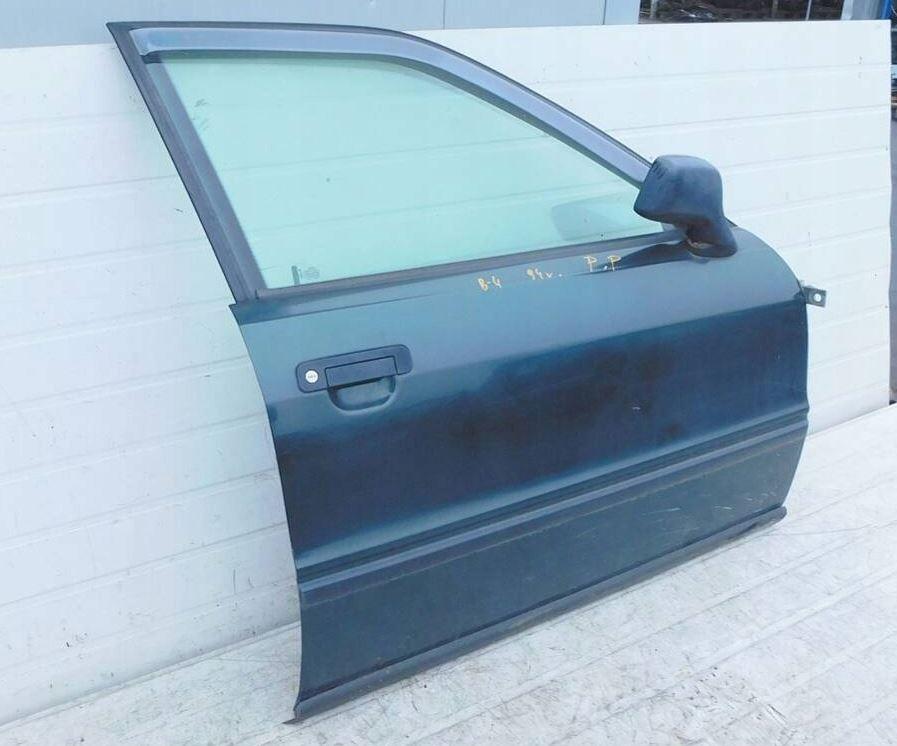 Audi 80 B4 1991-1994 sedan 1.8 petrol MT 66 kW 1992  Dvere predné pravé
